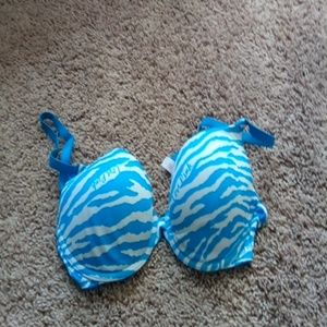 PINK wear everywhere push-up bra